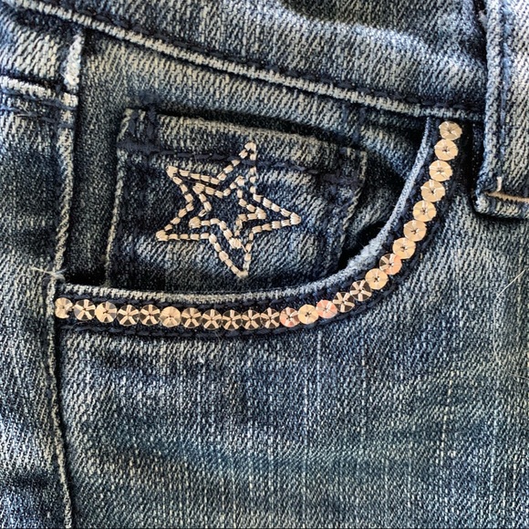 Not for sale Levi’s and OshKosh Long sleeve Tee - Picture 8 of 12